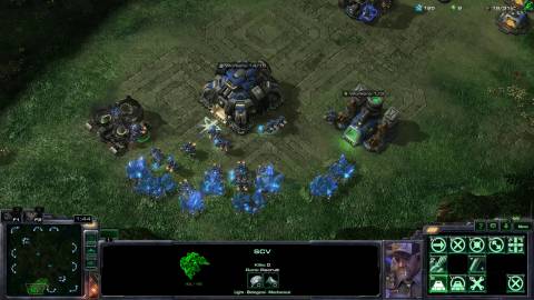 Playing as Terrans in StarCraft 2