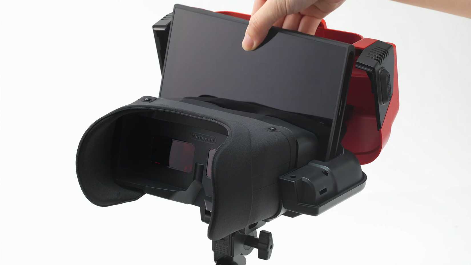 virtual-boy-switch-console-insert-slot-demonstration