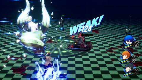 Yukari attacking an enemy in battle in Persona 3 Reload
