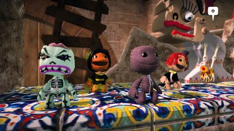 A group of Sackboys in LittleBigPlanet (2008)