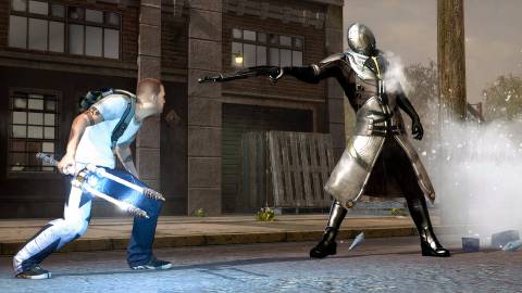 Cole facing an enemy in inFAMOUS 2