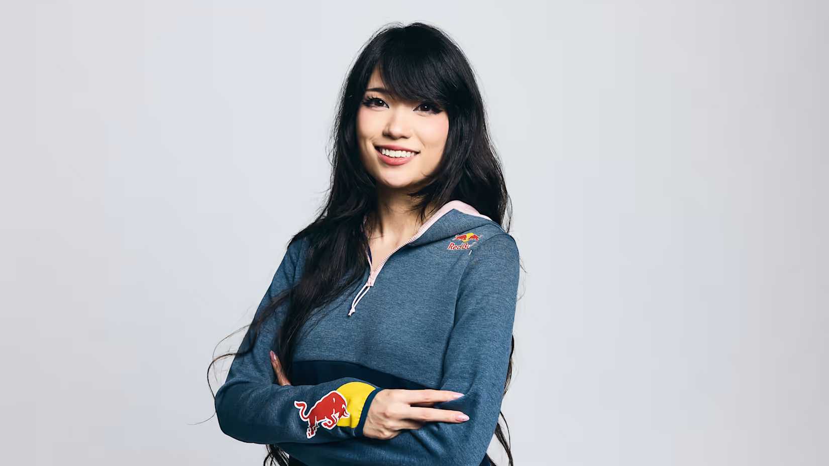 emiru twitch red bull