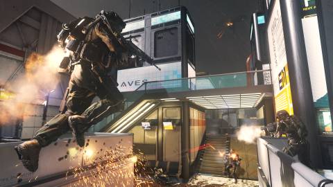 Jumping with a jet pack in Call Of Duty Advanced Warfare