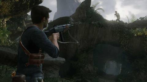 Nathan Drake fighting some enemies - Uncharted 4 A Thief's End