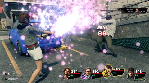 Saeko attacking an enemy - Yakuza Like A Dragon