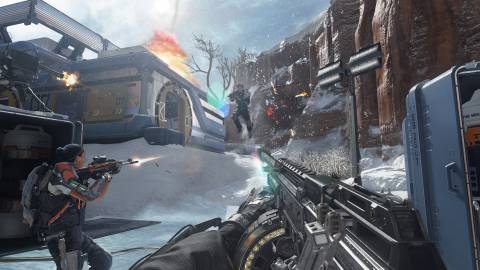 Shooting enemies in Call Of Duty Advanced Warfare