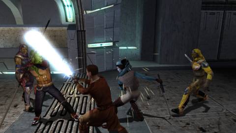 Fighting enemies in Star Wars Knights Of The Old Republic