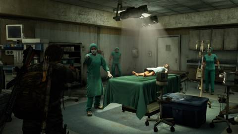 Joel holding up doctors in The Last of Us