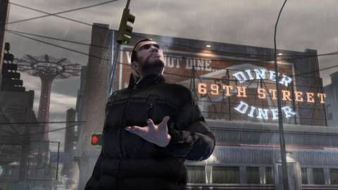 Niko walking around Liberty City - Grand Theft Auto IV