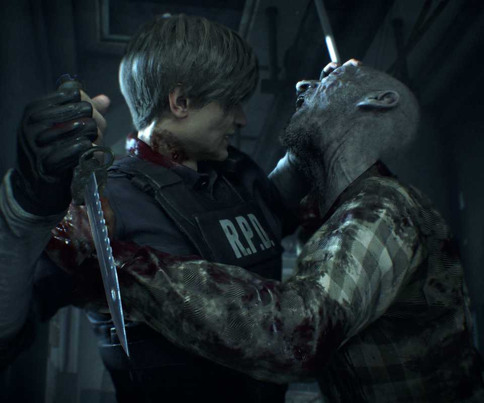 Resident Evil 2 Remake Leon Fight Zombie With a Knife