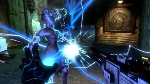 Shocking an enemy in BioShock 2