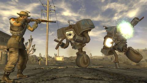 Shooting some Automatons - Fallout New Vegas