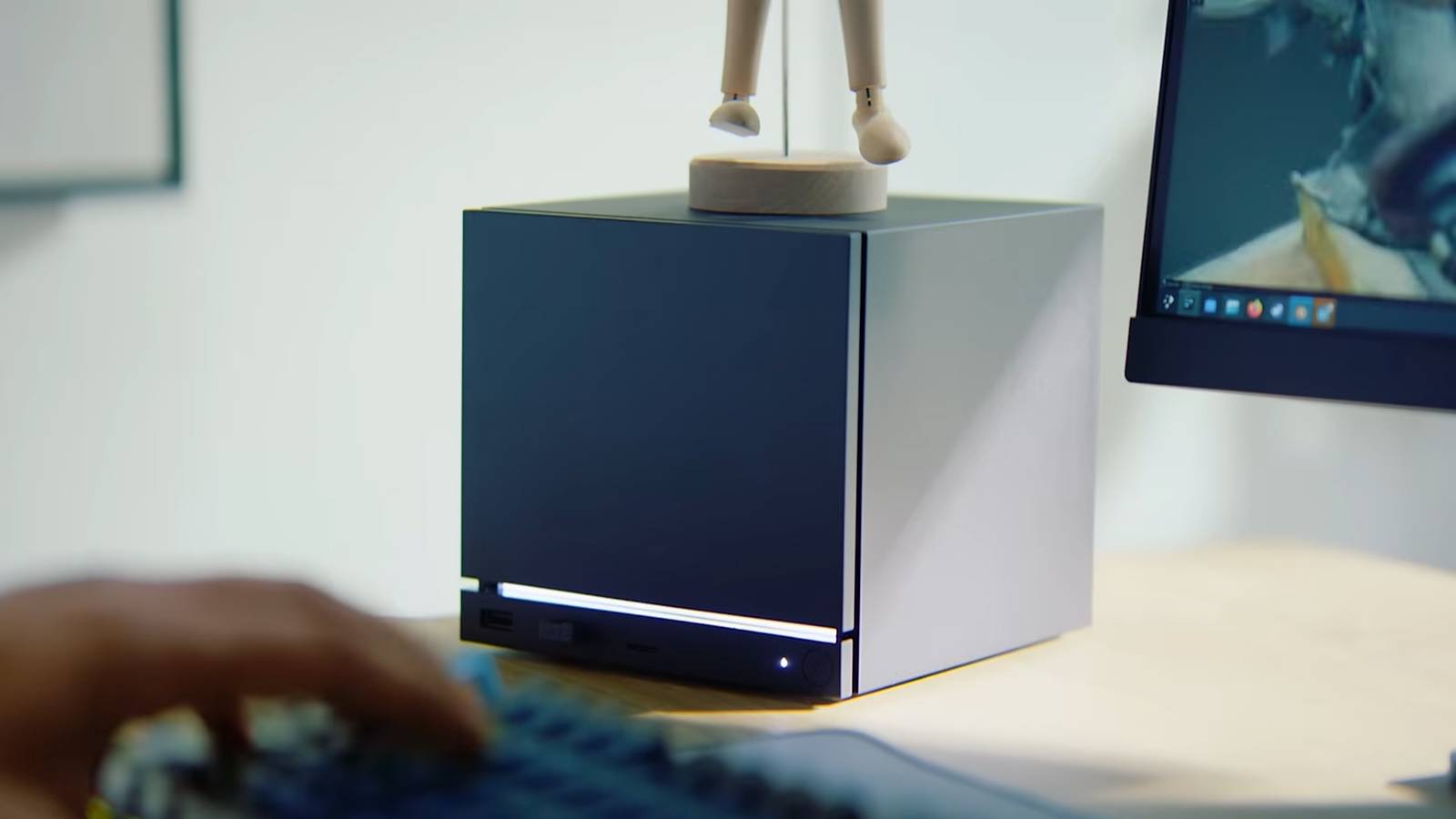 Tech YouTuber Estimates Valve’s Price for Steam Machine Tech YouTuber Estimates Valve’s Price for Steam Machine