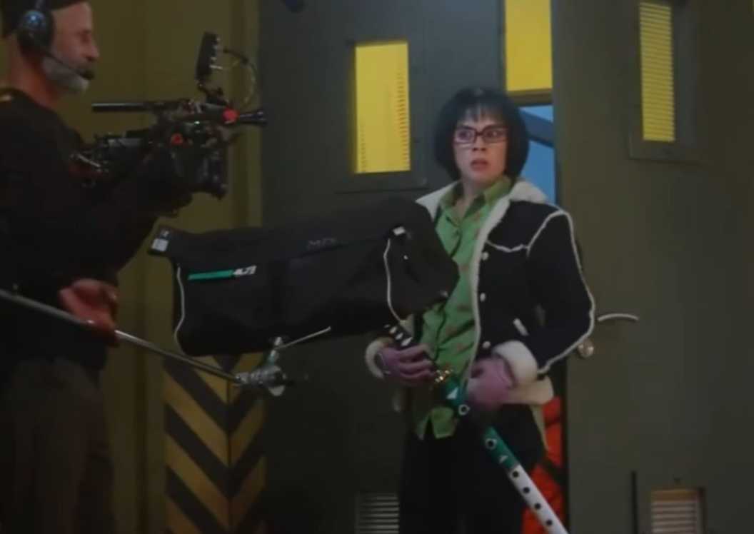 Tashigi dalam trailer behind-the-scenes One Piece