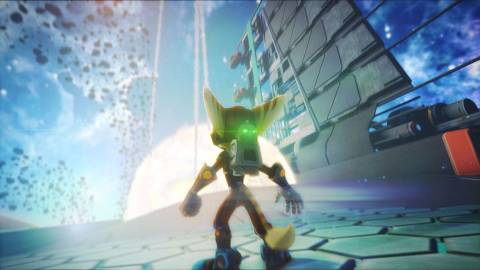 Exploring on top of a ship in Ratchet & Clank Into the Nexus