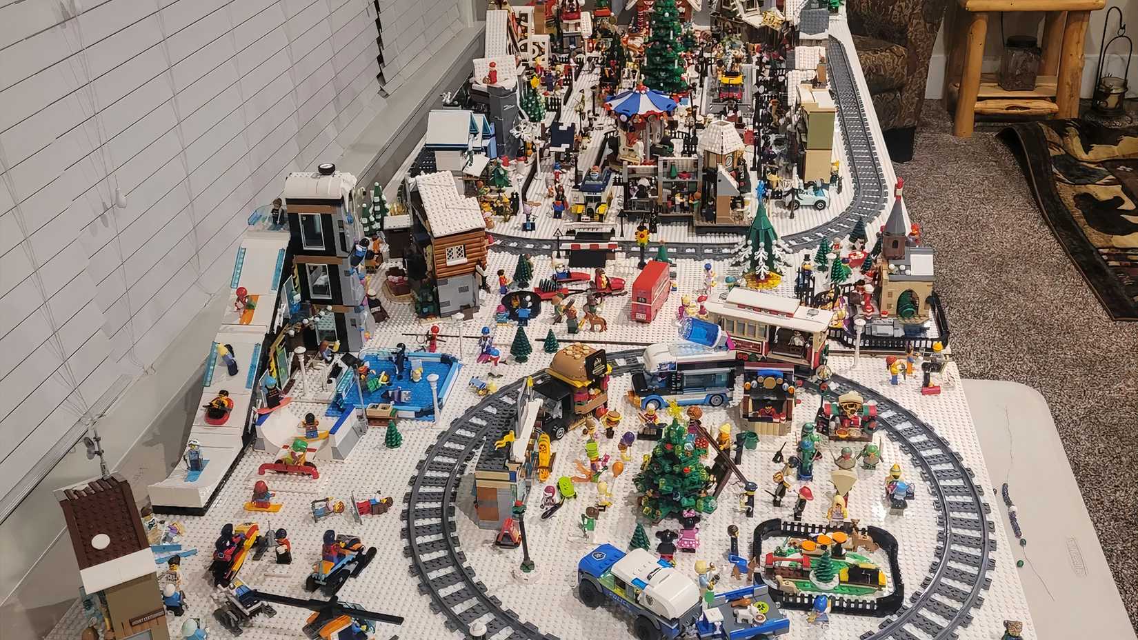 LEGO Bustling Winter Town
