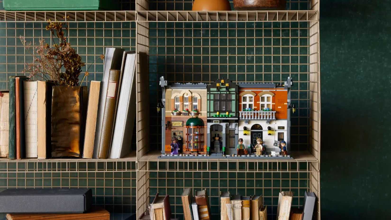 LEGO Sherlock Holmes book Nook