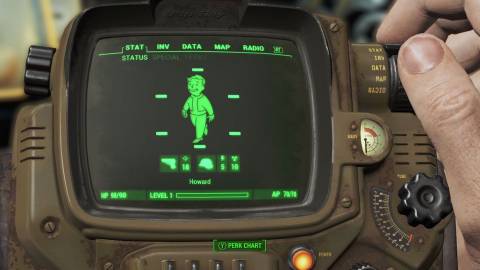 Looking at your Pip Boy in Fallout 4 (2015)