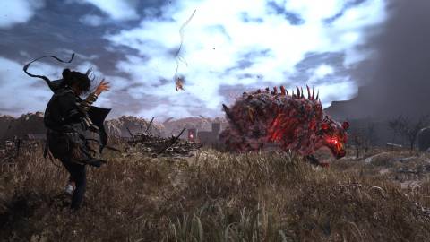 Attacking an enemy in Forspoken (2023)