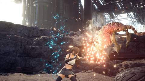 Attacking enemies as Tifa Final Fantasy 7 Remake (2020)