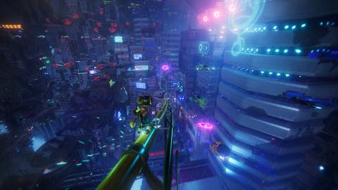 Grinding on a rail as Ratchet in Ratchet & Clank A Rift Apart (2021)