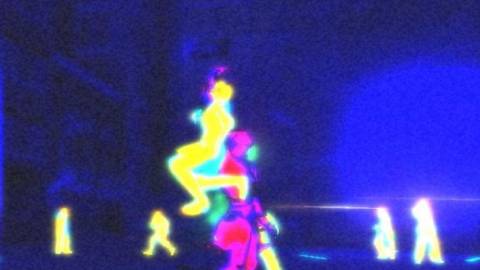 Predator Concrete Jungle - Scarface executes a target while using thermal vision