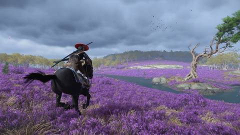 Riding a horse in Ghost Of Yotei (2025)