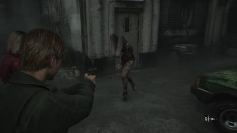 Shooting enemies in Silent Hill 2 (PS5)