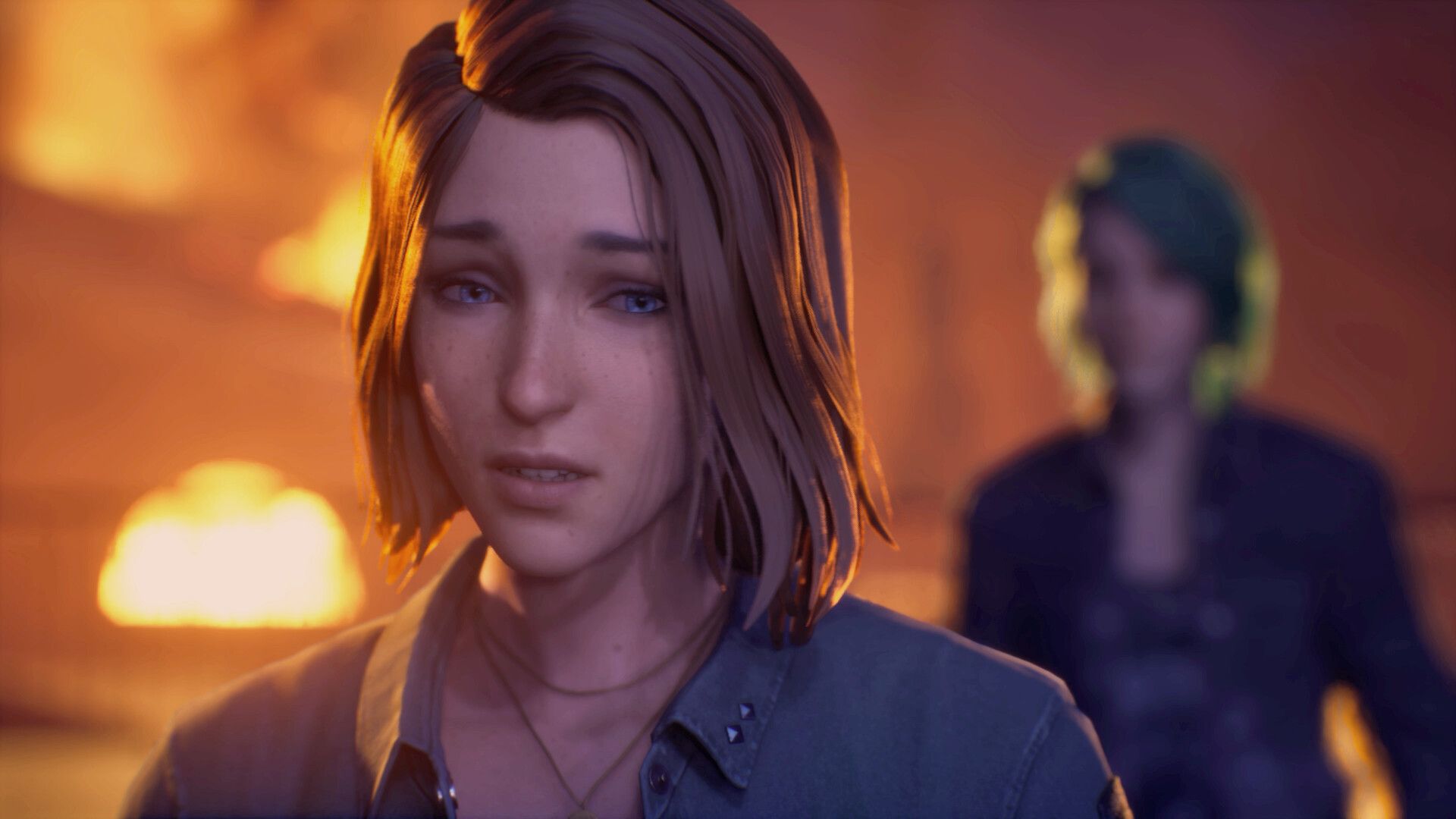 Max and Chloe Standing by a Fire in Life Is Strange Reunion