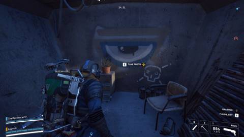 ARC Raiders Keeping an Eye Out Take Photo