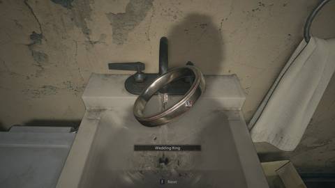 cleaning the wedding ring