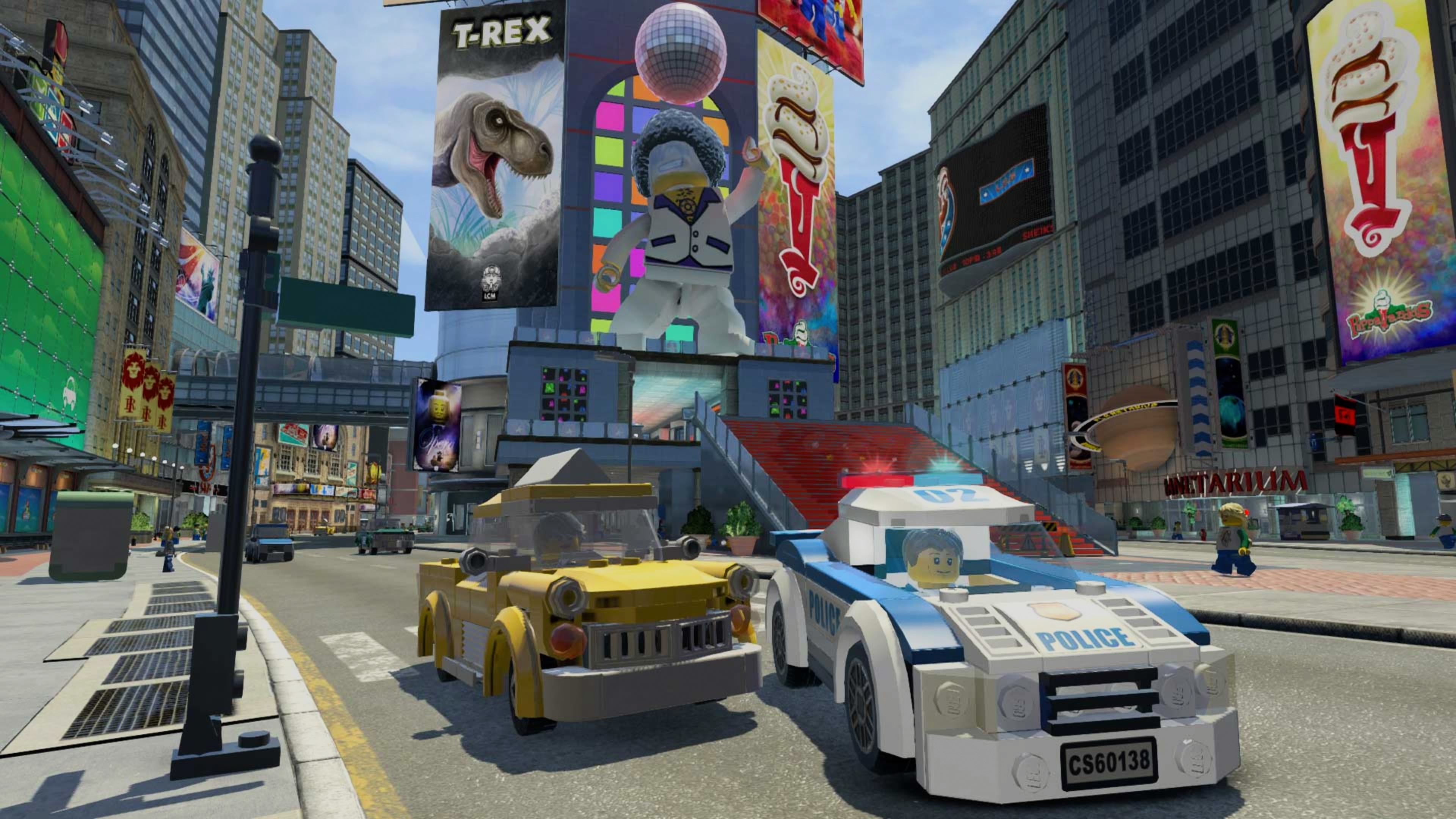 Driving in the city in LEGO City Undercover (2013)