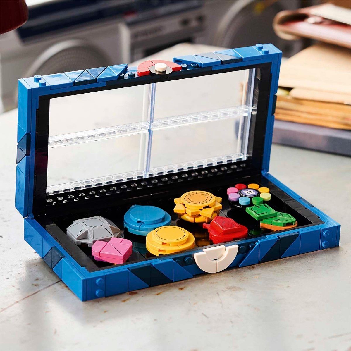 Tampilan akhir LEGO Pokemon Gym Badges