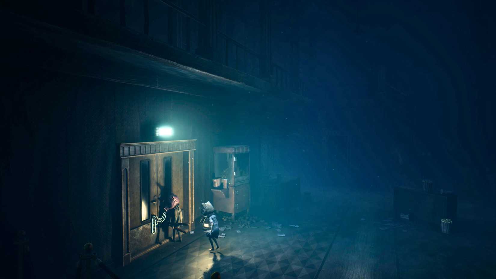 Open Chained Door Bolt Cutters in REANIMAL