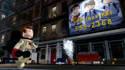 Playing a Ghostbuster level in LEGO Dimensions (2015)
