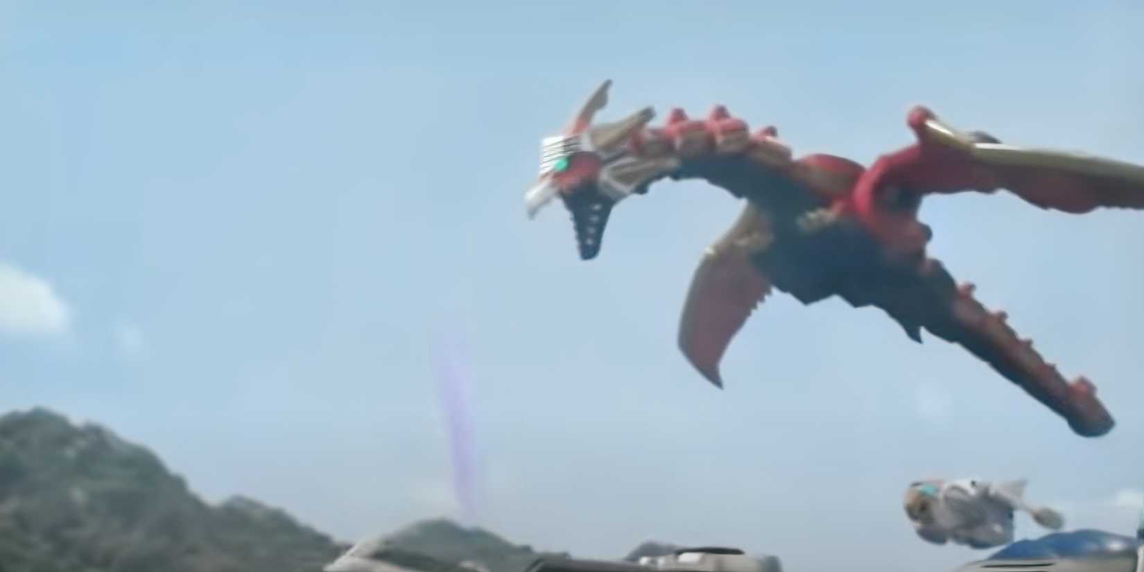 Gosei Dragon Zord_Recropped