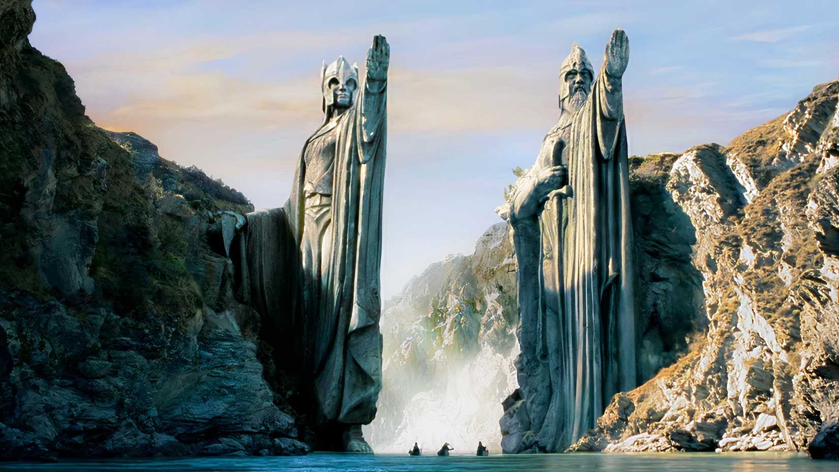 LotR Fellowship passing by Argonath