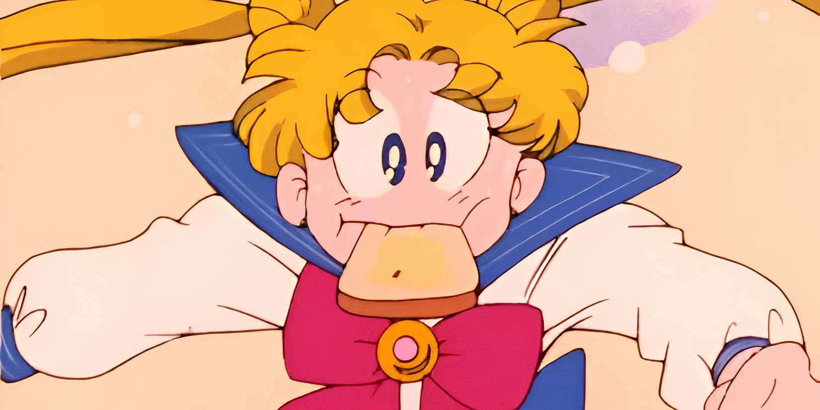 Sailor Moon - Running with a Piece of Toast - 500x375