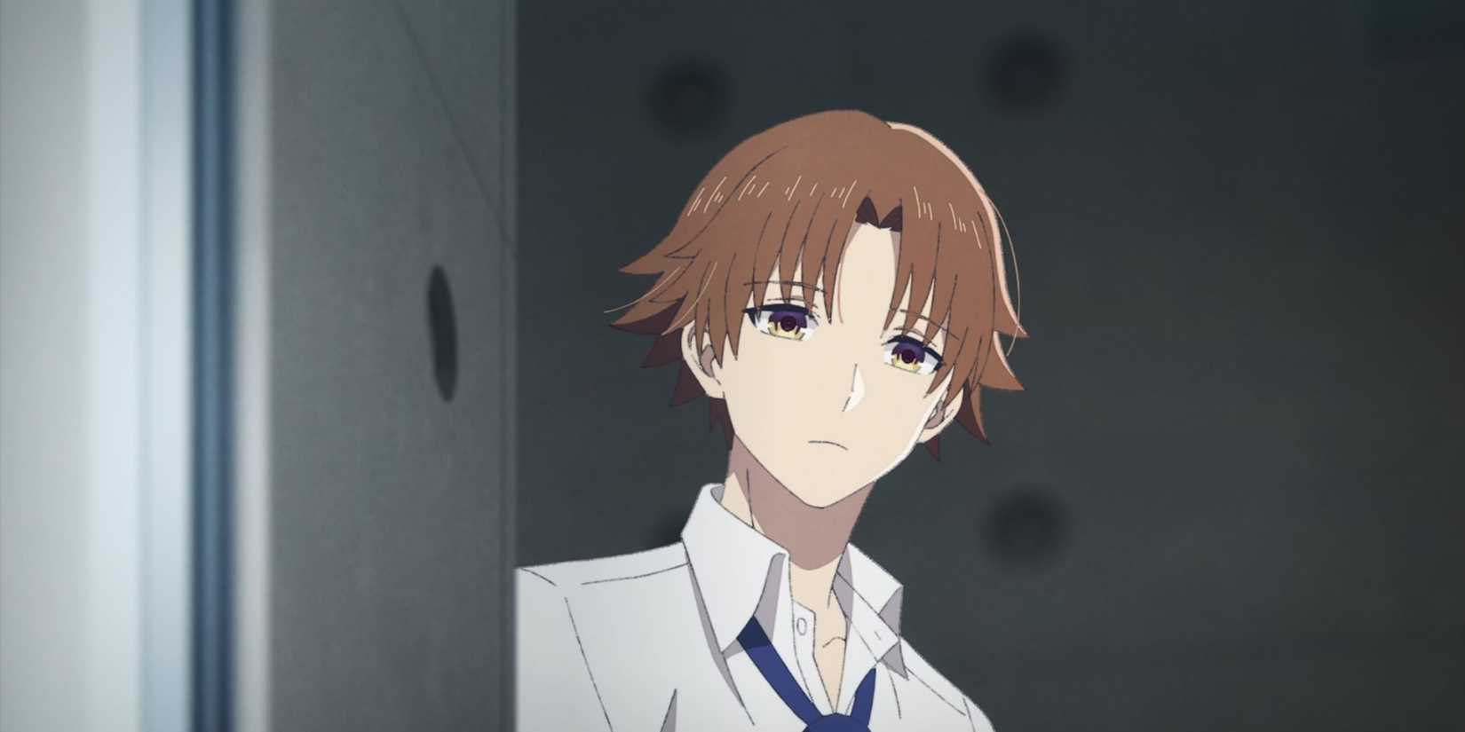 Pictured: Ayanokoji in an elite classroom.