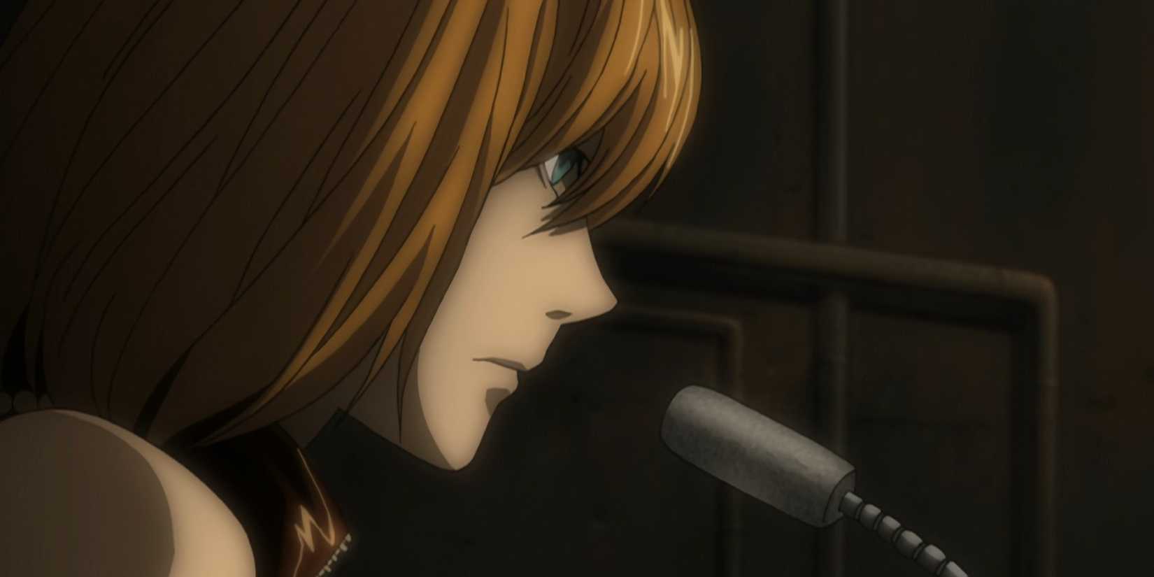 Melo is near the microphone.