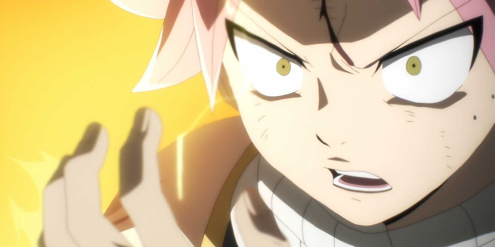 Natsu talar bistert medan han laddar upp blixten.