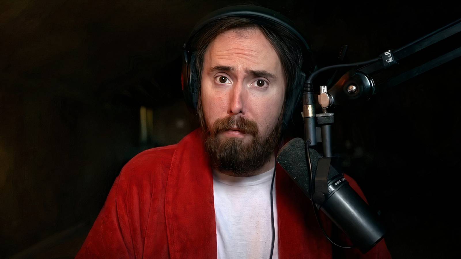 Asmongold Reveals Insane Take on Men vs Women Attractiveness Asmongold Reveals Insane Take on Men vs Women Attractiveness
