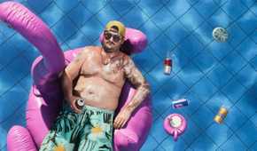 cal hampton in a swimming pool in gta 6