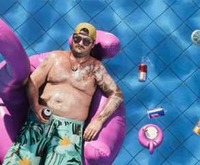 cal hampton in a swimming pool in gta 6