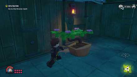 Collectable Bonsai Tree from Infiltration Mission in LEGO Batman Legacy of the Dark Knight
