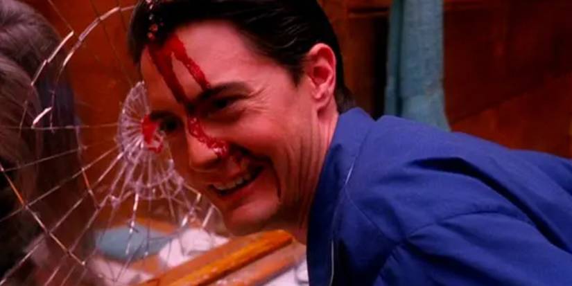 Agent Dale Cooper's stills in Twin Peaks Season 2
