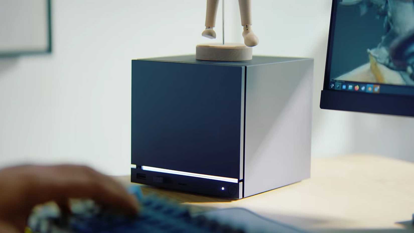 Steam Machine Promotinal Image From Trailer