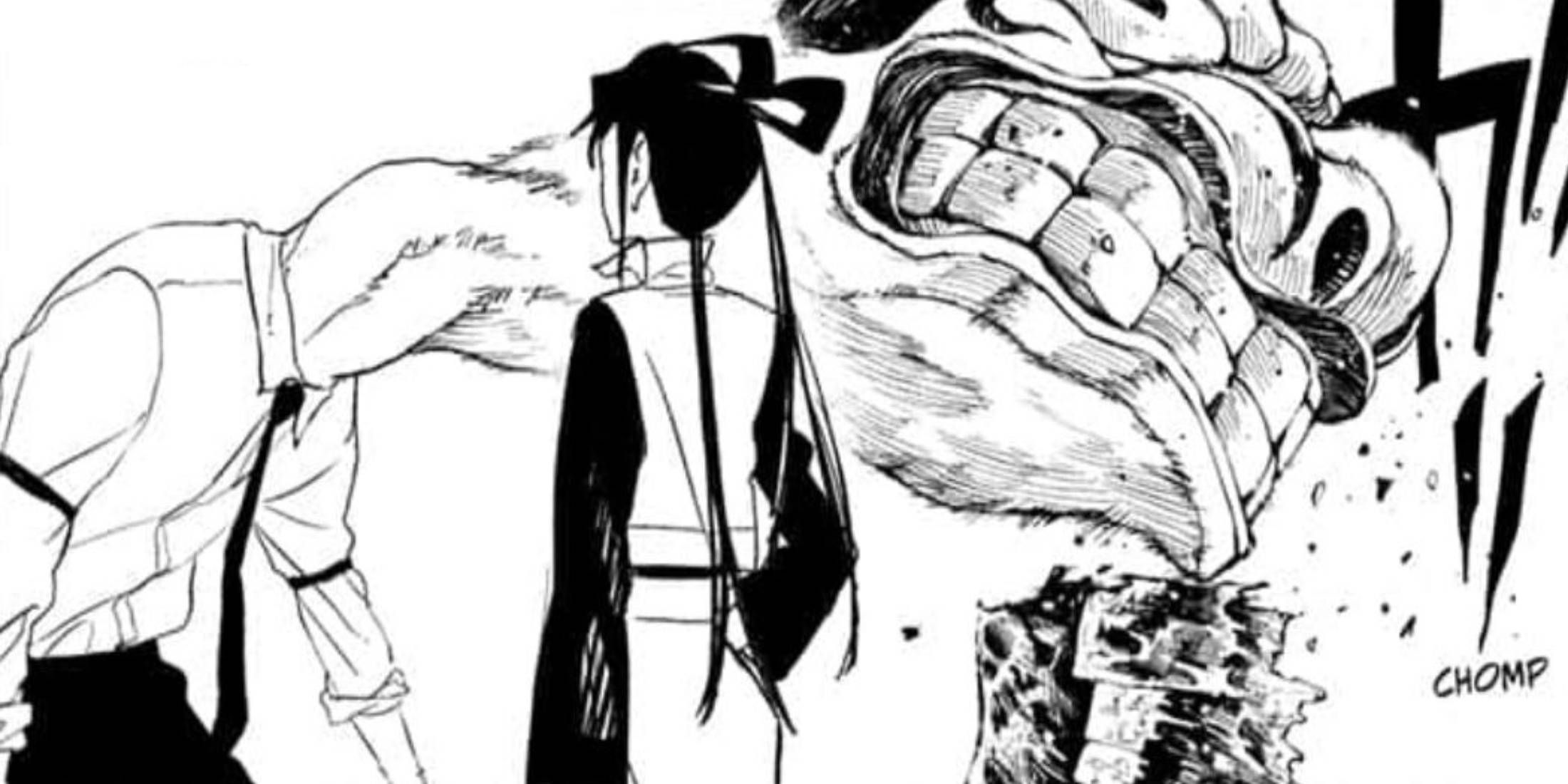 Kagurabachi Bingo with his head transforming and biting an unknown person in front of Uran in manga chapter 93