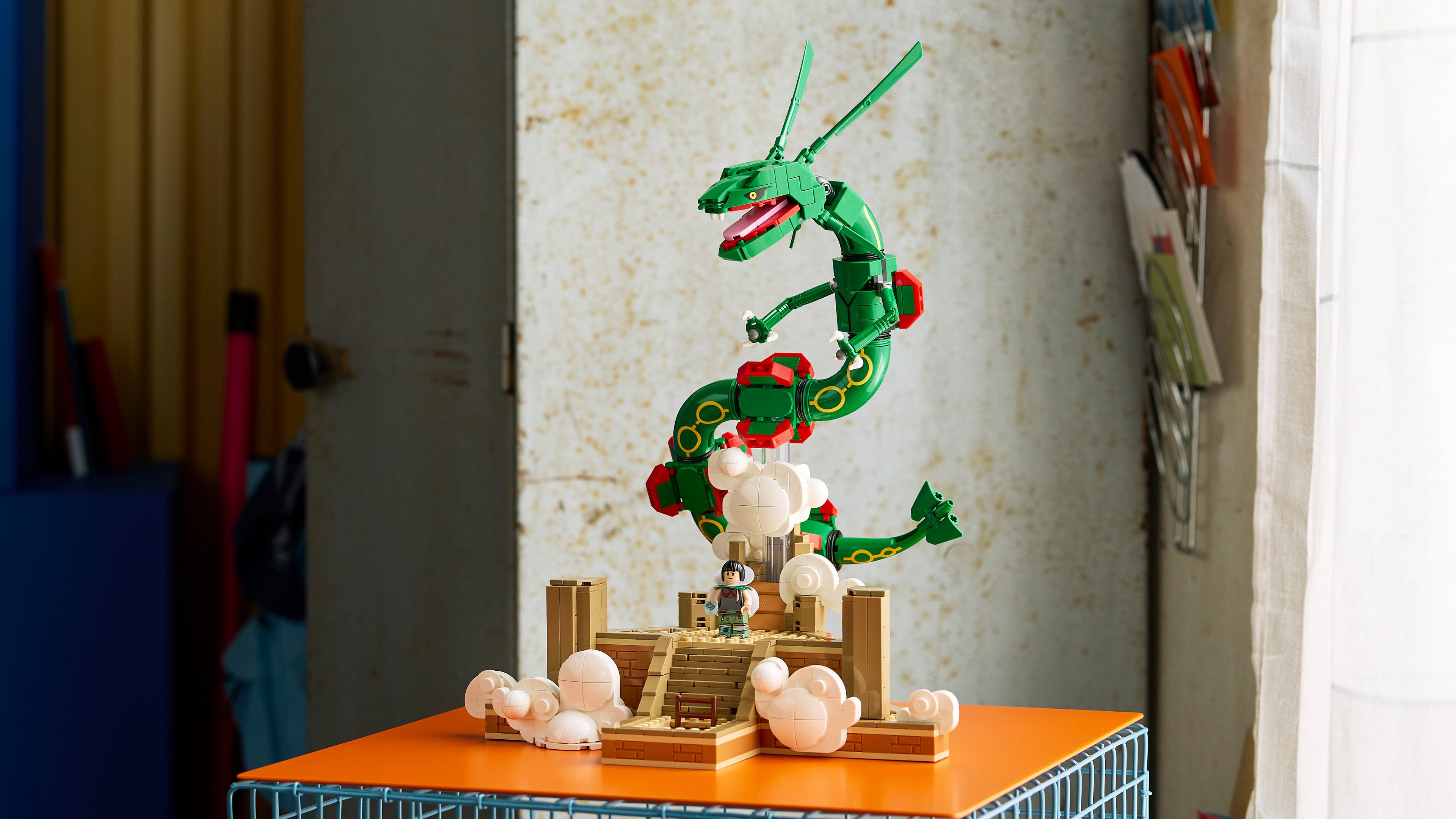 LEGO Pokemon Rayquaza far away