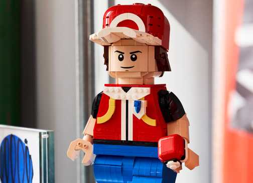 LEGO Pokemon Upscaled Red Close up